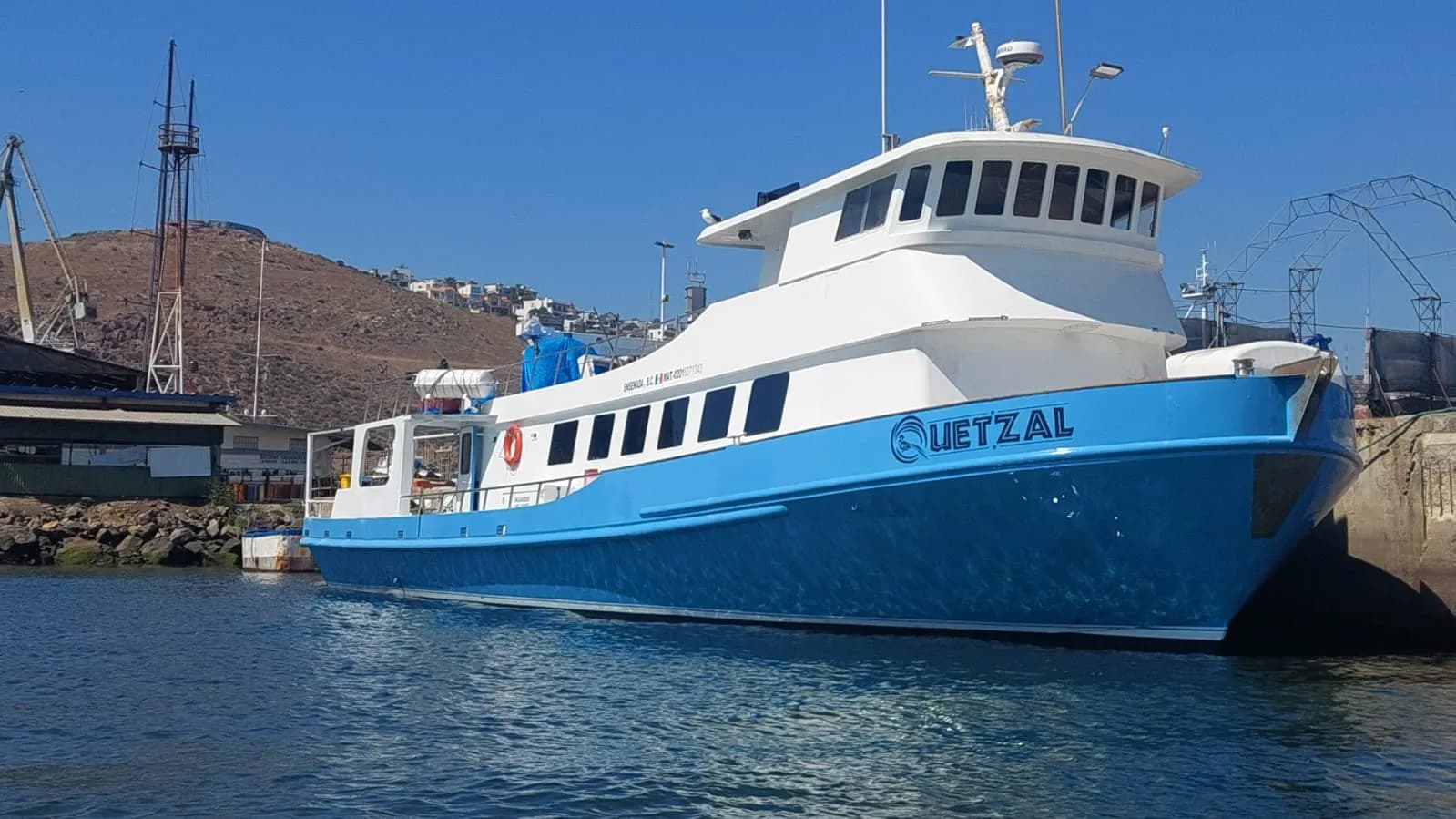Quetzal Liveaboard